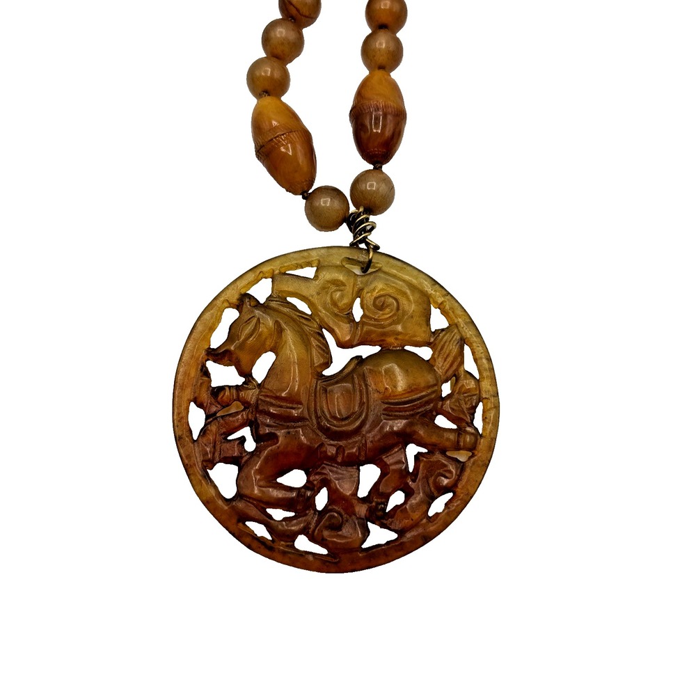 VTG Chinese Hand Carved Natural Jade Horse Pendant Beaded Necklace Brown